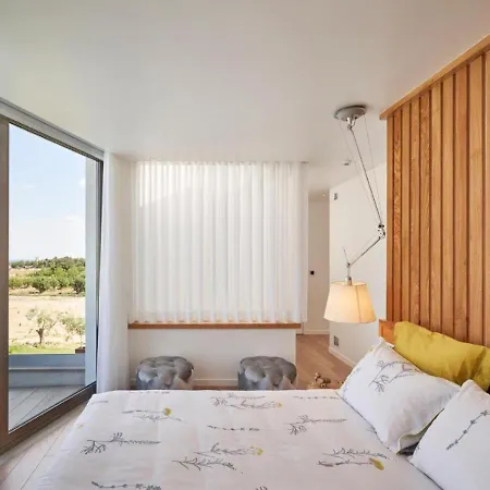 Oliveira House Homestay