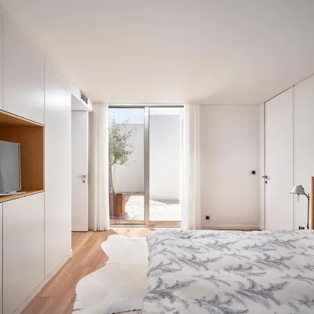Oliveira House