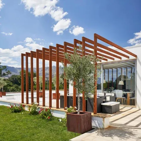 Homestay Oliveira House *